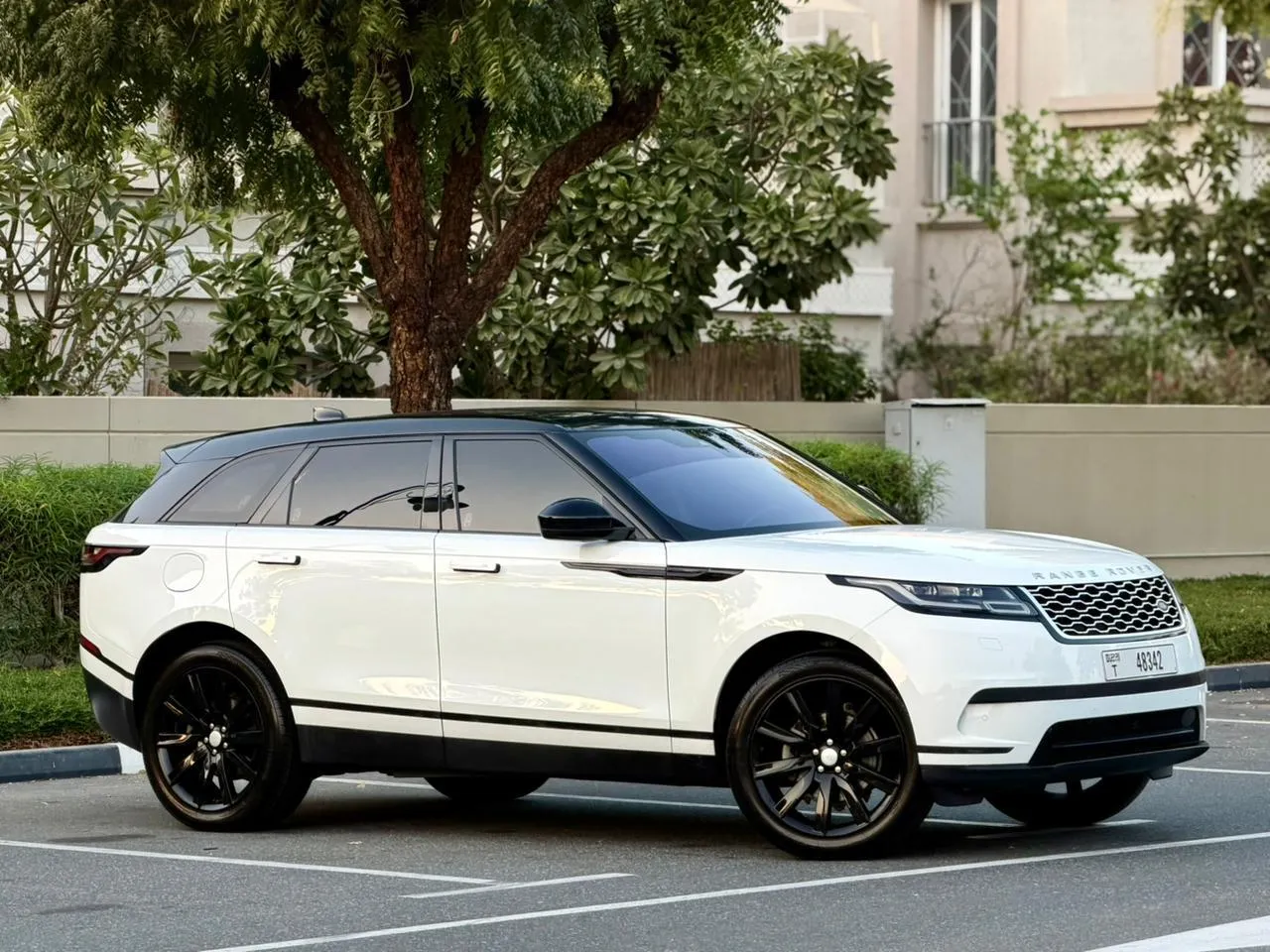 Range Rover Velar P250 S 2019 - Image 17 (April 16, 2026)