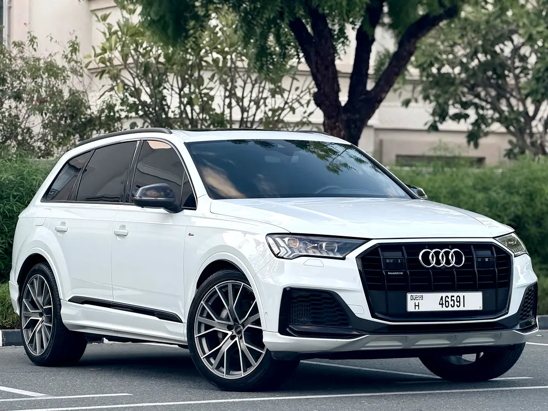 Audi Q7 S line 2020 GCC - Image 02 (May 4, 2026)