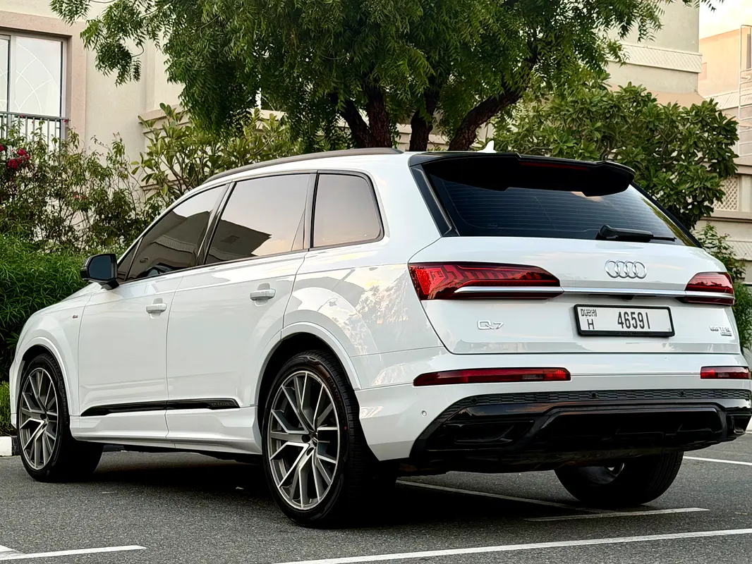 Audi Q7 S line 2020 GCC - Image 07 (May 4, 2026)
